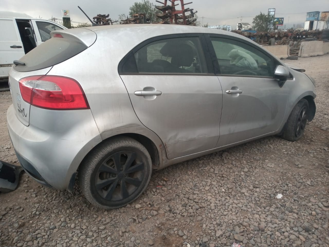  Kia RIO 2014    EN DESARME